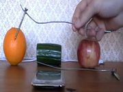 ಹಣ್ಣಿನಿಂದ ಫೋನ್ ಚಾರ್ಜರ್ ಟ್ರೈ ಮಾಡಿದ್ದೀರಾ?