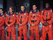 ಬಾಹ್ಯಾಕಾಶವಾಸಿಗಳ ಕಿತ್ತಳೆ, ಬಿಳಿ ದಿರಿಸುಗಳ ಒಳಗುಟ್ಟೇನು?