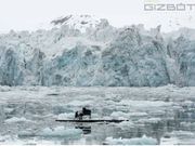 ತೇಲುವ ಮಂಜುಗೆಡ್ಡೆ ಮೇಲೆ ಪಿಯಾನೋ ನುಡಿಸಿದ ಸಂಗೀತಕಾರ; ವೀಡಿಯೊ ವೈರಲ್