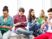 ಸ್ಮಾರ್ಟ್‌ಫೋನ್‌ ಹೆಚ್ಚು ಉಪಯೋಗಿಸುವುದು ಮಹಿಳೆಯರ?..ಪುರುಷರ?..ಶಾಕಿಂಗ್ ರಿಸಲ್ಟ್!!