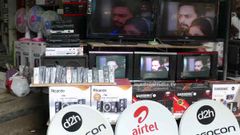 ಮೊಬೈಲ್, ಟಿವಿ ಖರೀದಿಸುವವರಿಗೆ ಇಂದು ಲಾಸ್ಟ್ ಚಾನ್ಸ್!..ನಾಳೆಯಿಂದ ಬೆಲೆಗಳು ಹೆಚ್ಚು!!