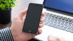 ಐಫೋನ್ ಇದ್ದಕ್ಕಿದ್ದಂತೆ ಲಾಕ್ ಆಗುತ್ತಿದೆಯೇ?