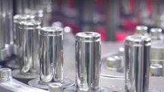 ವಾಹನಗಳಲ್ಲಿ ಗ್ಯಾಸ್ ಇಂಜಿನ್ ಗಳ ಬದಲಾಗಿ ಕಡಿಮೆ ಬೆಲೆಯ ಇಂಧನ ಸೆಲ್ ಗಳ ಬಳಕೆ