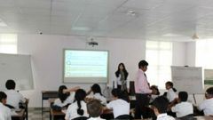 ಬೆಂಗಳೂರಿನ ಶಾಲೆಯೊಂದರಲ್ಲಿ ಟೀಚರ್‌ ಆದ 'ರೋಬೋಟ್‌'!