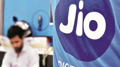 ಜಿಯೋ ಗ್ರಾಹಕರು ಭರ್ಜರಿ ಸಿಹಿಸುದ್ದಿಗೆ ಇನ್ನೂ ಒಂದು ವರ್ಷ ಕಾಯಬೇಕು!