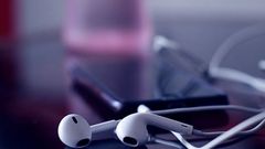 ಇಯರ್‌ಫೋನ್‌ ಖರೀದಿಸಬೇಕೆ? ಇಲ್ಲಿವೆ ಅತ್ಯುತ್ತಮ ಬೆಸ್ಟ್‌ ಇಯರ್‌ಫೋನ್‌ಗಳು!