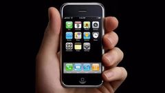 1.56 ಕೋಟಿ ರೂ.ಗಳಿಗೆ ಸೇಲ್‌ ಆಯ್ತು ಮೊದಲ ತಲೆಮಾರಿನ ಐಫೋನ್‌! ಯಾಕಿಷ್ಟು ಕ್ರೇಜ್‌ ಅಂತೀರಾ?