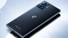 Motorola: 200 MP ಕ್ಯಾಮೆರಾ, 8GB RAM.. ಮೊಟೊರೊಲಾದ ಈ ಫೋನ್‌ಗಿದೆ ಬೊಂಬಾಟ್‌ ಅಫರ್!
