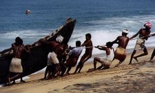 தமிழக மீனவர்களுக்கு உதவும் GPS சாதனங்கள்...பயனுள்ளதா?