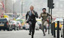 பேஸ்புக்கில் உள்ள நடிகர்களின் சிரிப்பு படங்கள்!!