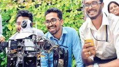 ஆபத்தில் சிக்கியவர்களைக் கண்டுபிடித்து மீட்கும் ரோபோ:மாணவர்களின் அசத்தலான கண்டுடிப்புகள்!