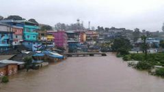 இந்தியாவிலேயே வால்பாறையில் தான் அதிக மழைபதிவு எவ்வளவு தெரியுமா? அதிர்ச்சியூட்டும் வீடியோக்கள்.!