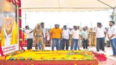 கருணாநிதி நினைவிடத்தில் ஜெர்மனி தொழில் நுட்பத்தில் நிழற்குடை.!