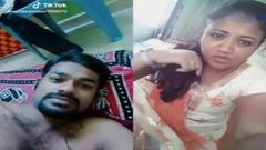 கள்ளக்காதலுடன் டிக்டாக் ஆப்பில் டப்ஸ்மாஸ் செய்த அபிராமி: யாரு இருக்கானு நினைச்சாலே பாதி நைட்..!