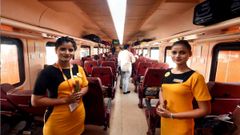 தேஜாஸ் ரயிலில் பொழுதுபோக்கிற்காக அறிமுகம் செய்யப்பட்ட புதிய சேவை என்ன தெரியுமா?