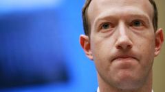 சொந்த வீட்டை விற்ற பேஸ்புக் நிறுவனர் Mark Zuckerberg- பக்கத்து வீட்டுக்காரர் ஒரே குஷி: காரணம் தெரியுமா?