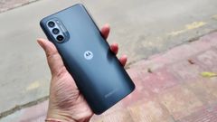 வாரே வா! செம்ம ஆஃபர்.. பிரபலமான MOTOROLA 5ஜி போனை வாங்க சரியான நேரம் இதுதான்.! முந்துங்கள்..