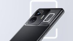 விஸ்வரூப மாடல்.. 24GB ரேம்.. 1TB மெமரி.. 240W சார்ஜிங்.. OLED டிஸ்பிளே.. SONY கேமரா.. எந்த போன்?
