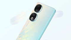 அல்லு சில்லு பறக்குது.. 200MP அல்ட்ரா கேமரா.. QUAD டிஸ்பிளே.. 16GB ரேம்.. 5,000mAh பேட்டரி.. எந்த மாடல்?