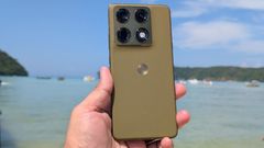 நாடே எதிர்பார்த்த Motorola 5ஜி போன்.. சோனி கேமரா.. IP69 ரேட்டிங்.. எந்த மாடல்? என்ன விலை?