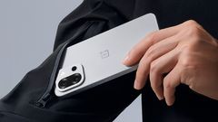 1 மாசத்துக்கு முன்பே அறிமுகம்.. மார்க்கெட் காலி.. புது OnePlus போன்.. 16GB ரேம், 1TB மெமரி, 7000mAh பேட்டரி!