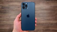 ऐपल के इस प्रीमियम iPhone पर मिल रहा है 24,000 रुपये का भारी डिस्काउंट - Apple iPhone 12 Pro available with Rs 24,000 discount on Amazon