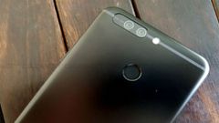 You can now grab a brand new Honor 8 Pro for just Re 1