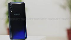 Samsung Galaxy A70, Galaxy A50 Get Massive Discounts In Offline Market