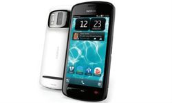 Nokia Rolling Out Minor Software Update for Nokia 808 PureView and 701 Handsets