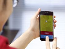 WhatsApp, Snapchat a rage among teenagers: Report WhatsApp, Snapchat a rage among teenagers: Report