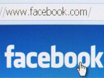 Introverts should stay away from Facebook