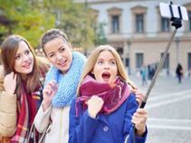 Mumbai police to identify 'no selfie zones' after Bandra incident