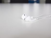 10 things you didn't know your iPhone headphones could do 10 things you didn't know your iPhone headphones could do