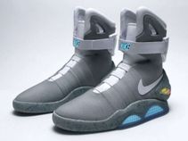 Nike unveils futuristic, self-lacing shoes
