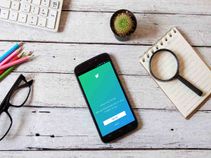 Twitter says goodbye to direct message bot Twitter says goodbye to direct message bot