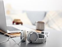 5 ways you're destroying your precious headphones 5 ways you're destroying your precious headphones