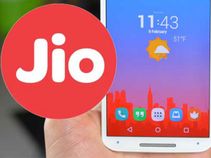 Budget Reliance Jio Smartphones Powered by Qualcomm Chipsets to be Released in April 2017