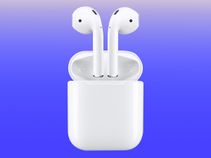 Apple Earpods may not hit the stores before Christmas