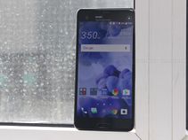 HTC U Ultra review: A well designed, powerful flagship, demands larger cell