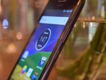 Moto G5 first impressions: Affordable smartphone with decent camera and design