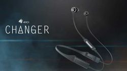 A wireless earphone that can give and take charge from your phone A wireless earphone that can give and take charge from your phone
