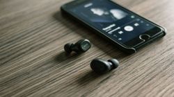 OnePlus Might Have True Wireless Earbuds In Works