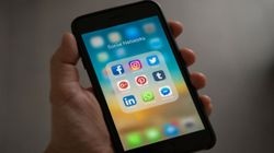 IT Ministry Asks Facebook, Twitter To Maintain Active Mobile Number Database IT Ministry Asks Facebook, Twitter To Maintain Active Mobile Number Database