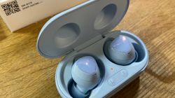 Samsung Galaxy Buds+ Hands-On Images Leak Showing Design Samsung Galaxy Buds+ Hands-On Images Leak Showing Design