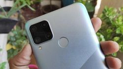 New Realme Smartphone Appears On FCC Listing, Battery Details Revealed