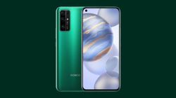 Honor V40 Official Renders, Live Hands-On Images Reveal Design In Full Glory