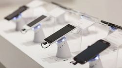 Premium Smartphone Sales Might Decline Due To Delhi Lockdown