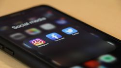No Ban On Facebook, WhatsApp, Twitter, and Instagram In India From Today