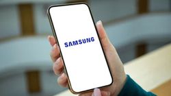 Samsung Patents Unique Detachable Display Smartphone That Doubles As Smartwatch
