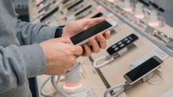  Smartphone Retailers Getting Demand For High-End Devices; Here's Why